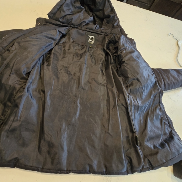 Jacket - Picture 6 of 16
